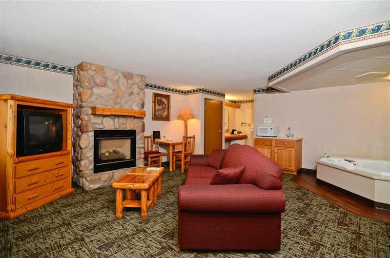 Best Western Northwoods Lodge Siren Екстериор снимка